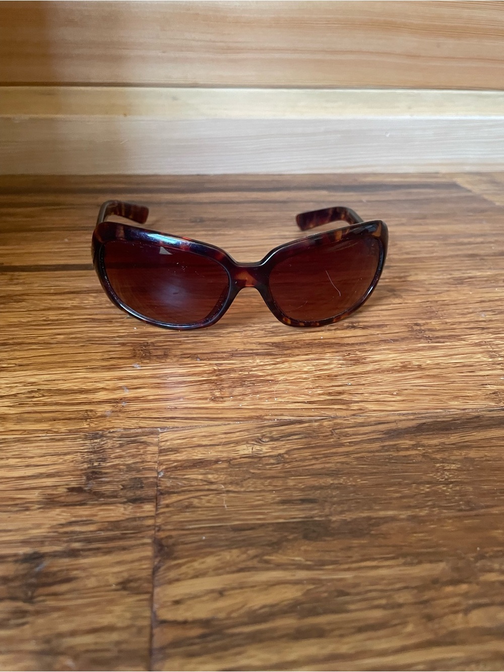 Steve Madden Tortoiseshell Brown Women's Sunglasses - Stylish UV Shades